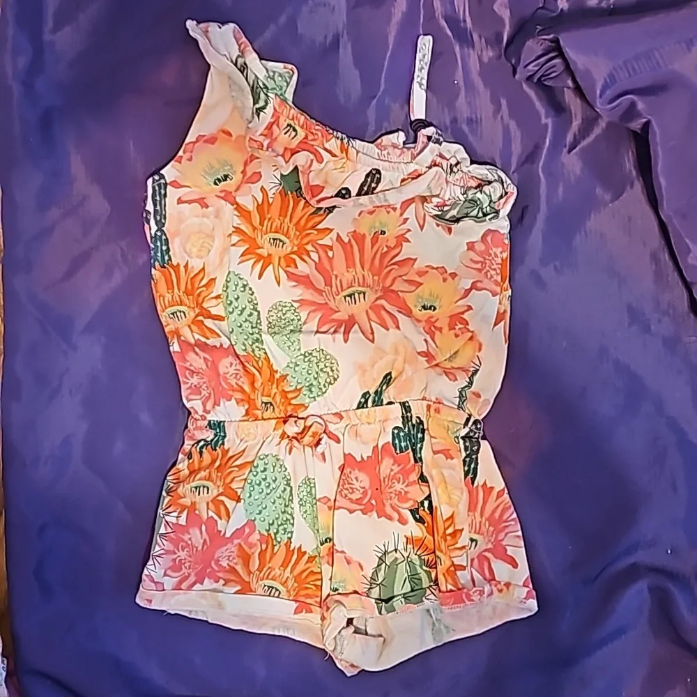 3 4T Rompers - Picture 4 of 4